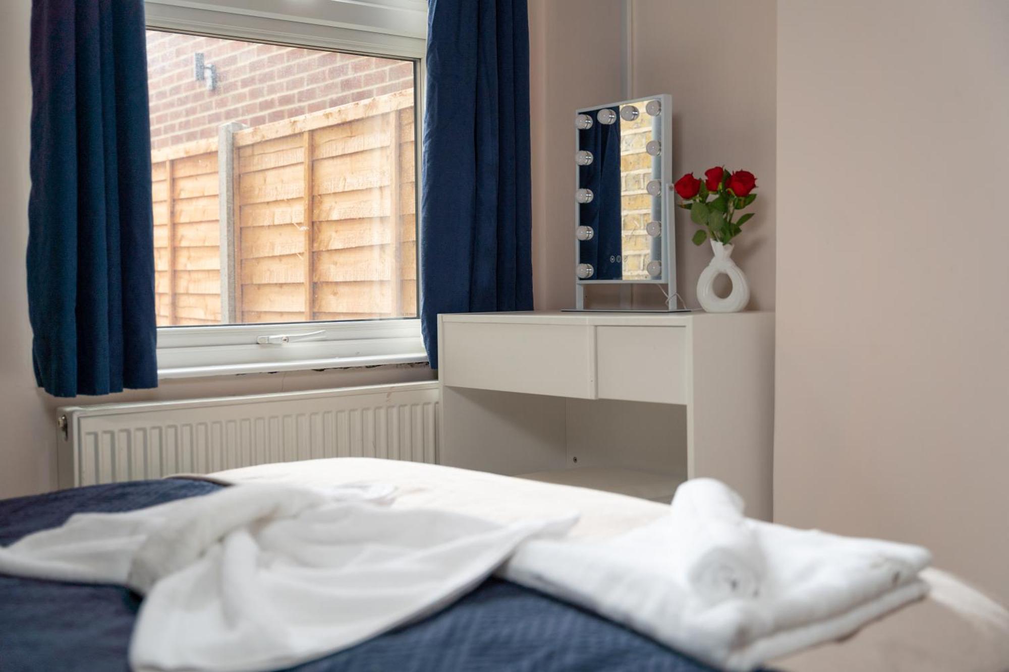 Beautiful 2 Bedroom With Private Garden In Wimbledon - Minutes From Central لندن المظهر الخارجي الصورة